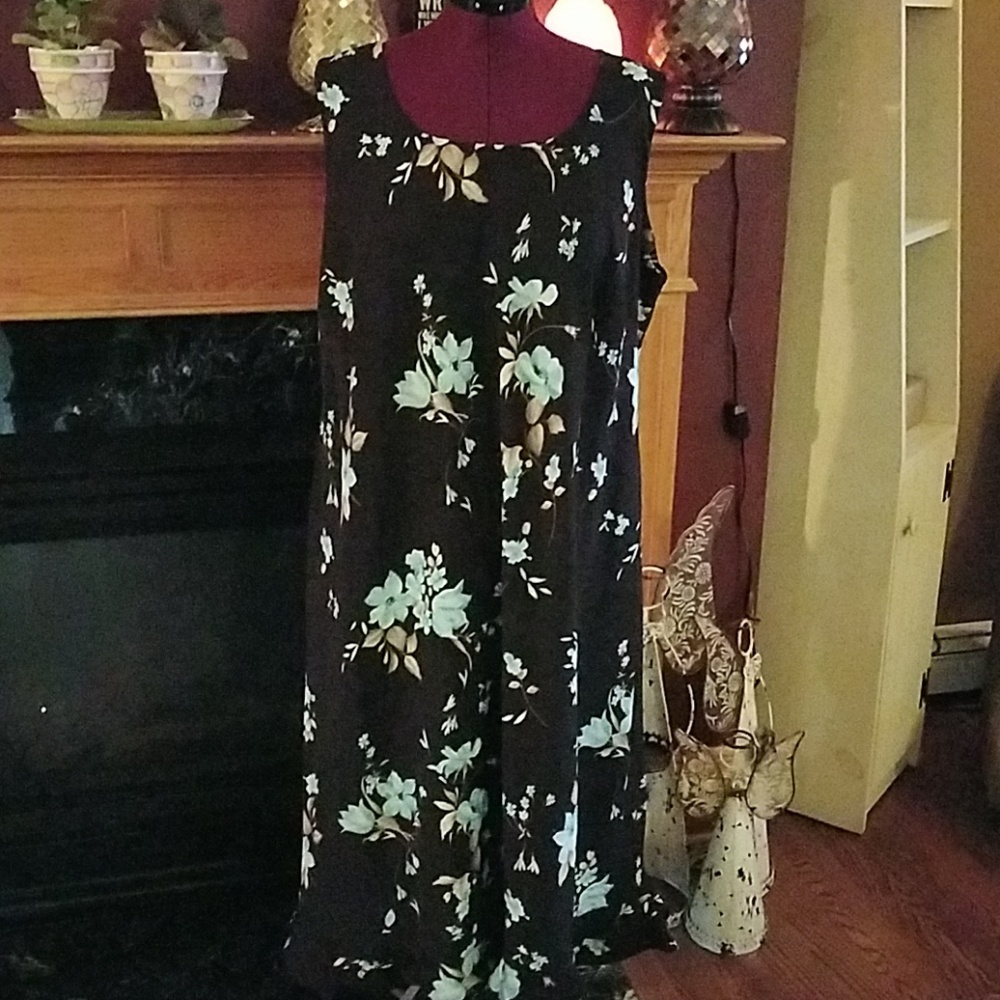 Studio I plus size Floral dress